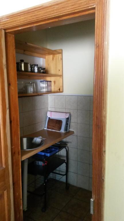 Boer En Brit Self Catering Accommodation Guesthouse Ladysmith Exteriör bild