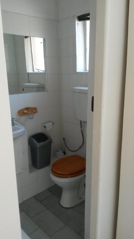 Boer En Brit Self Catering Accommodation Guesthouse Ladysmith Exteriör bild